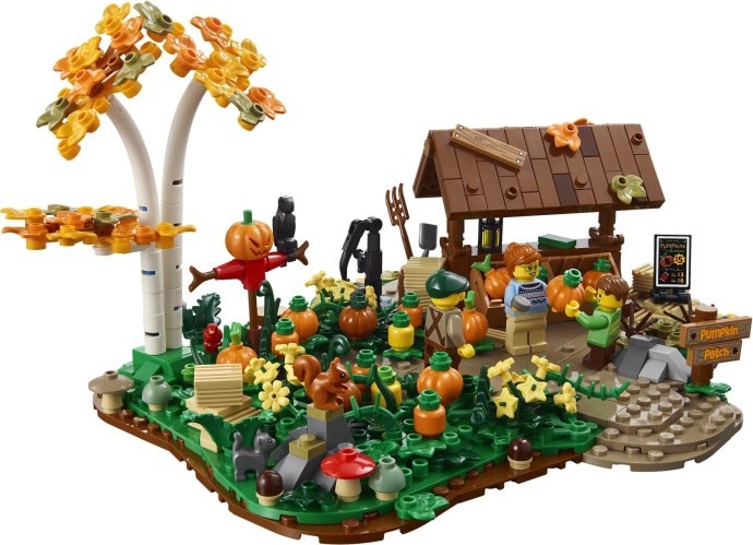 Pumpkin Patch 910073。カボチャ畑、販売小屋、紅葉した木を組み合わせた秋のジオラマ。画像：レゴグループ／BrickLink（Brickset掲載）。